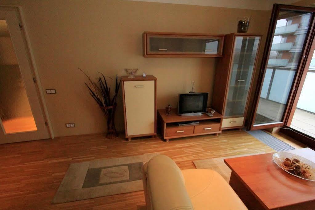 Luxury Apartment River Diamond Residence براغ المظهر الخارجي الصورة